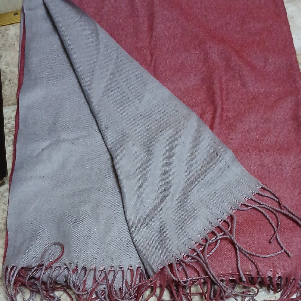 Reversible Red and Gray Fringe Scarf